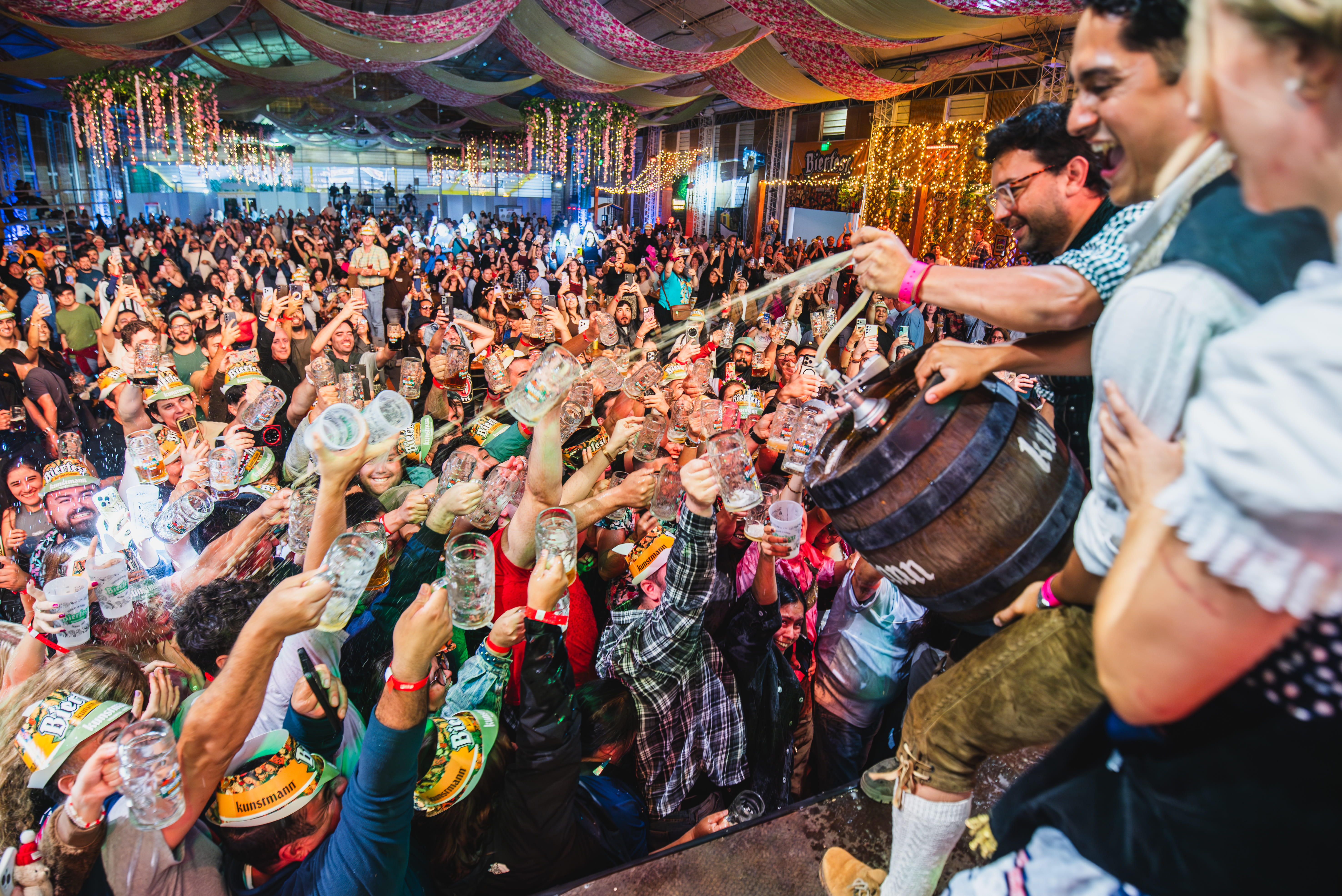Kunstmann celebra sus 35 años llevando el Oktoberfest a distintos puntos del país